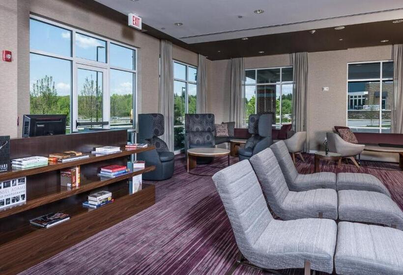 فندق Courtyard By Marriott Boston Littleton