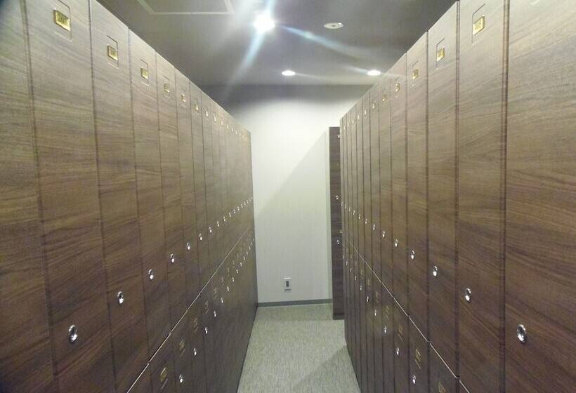 מלון כמוסות The Nell Ueno Okachimachi