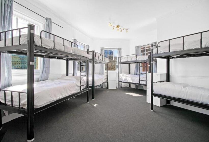 هتل Venus Harbourside   Female Only Hostel