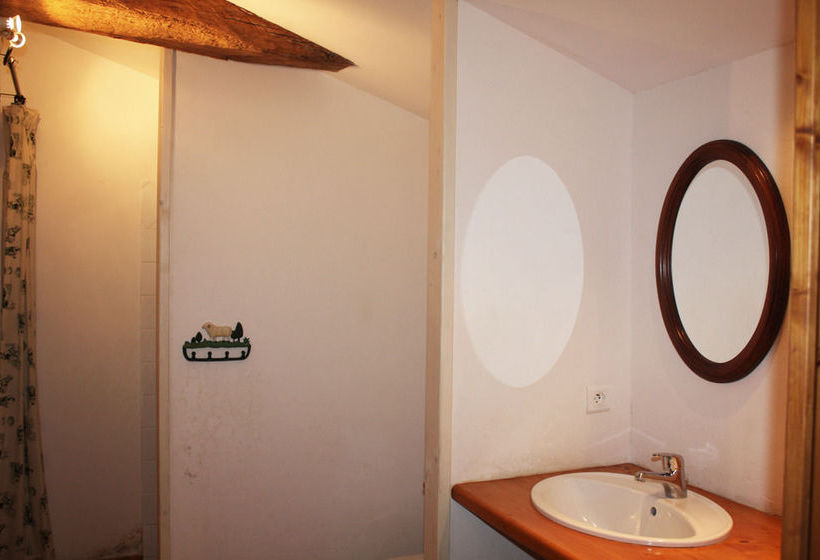 فندق Domaine De La Laigne