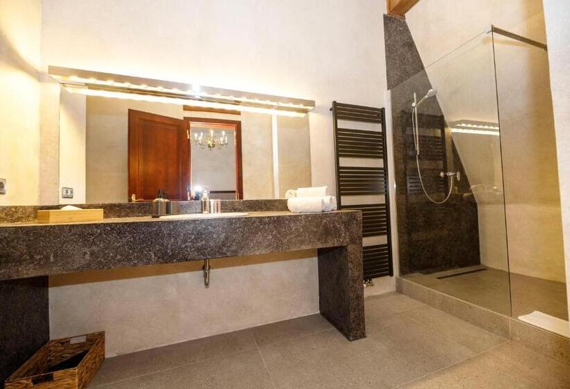 هتل Dvůr Pecínov