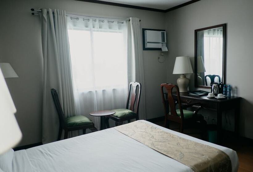 فندق East Asia Royale