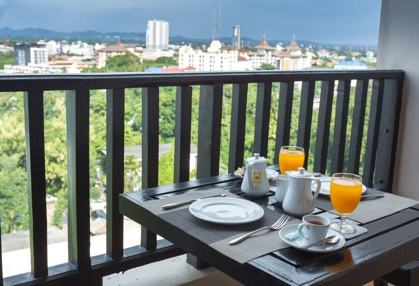 酒店 Golden Tulip Essential Pattaya