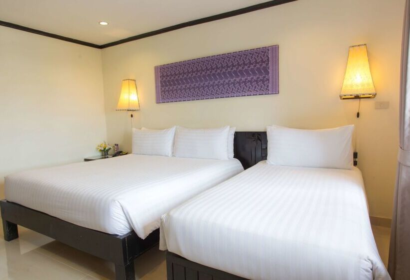 酒店 Golden Tulip Essential Pattaya