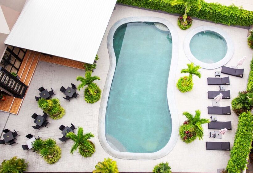 酒店 Golden Tulip Essential Pattaya