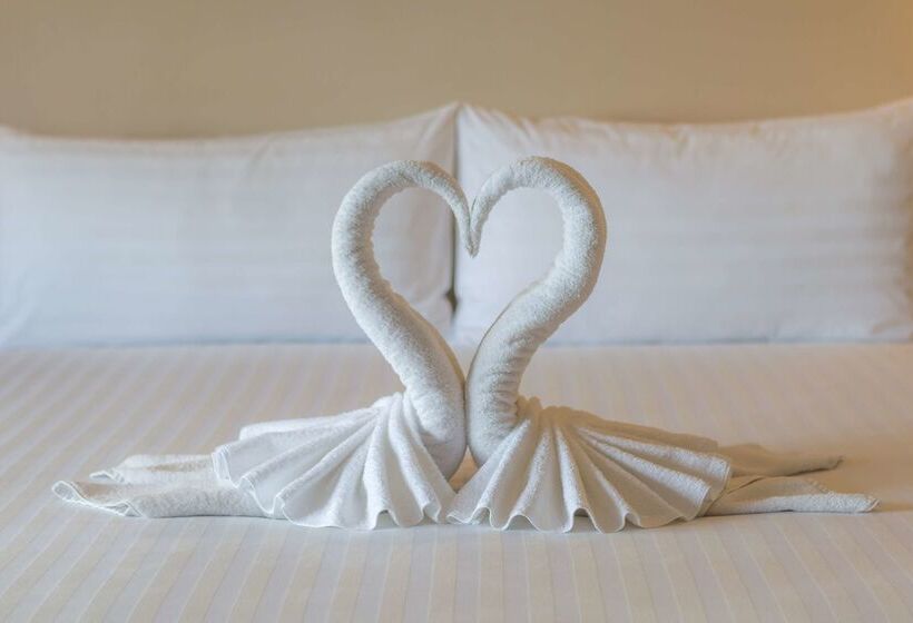 酒店 Golden Tulip Essential Pattaya