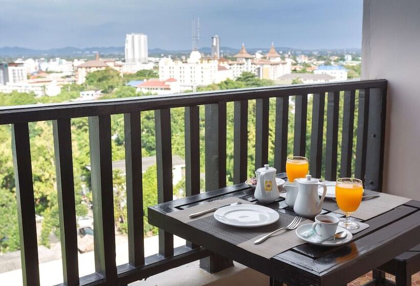 酒店 Golden Tulip Essential Pattaya