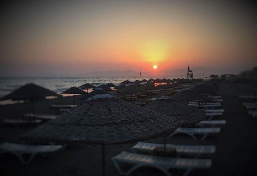 Gumuldur Mavi Deniz Otel