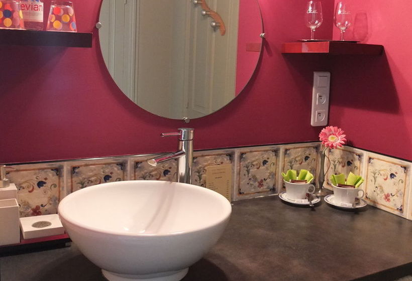 Отель A Chablis La Maison D Alienor, Chambres D Hôtes