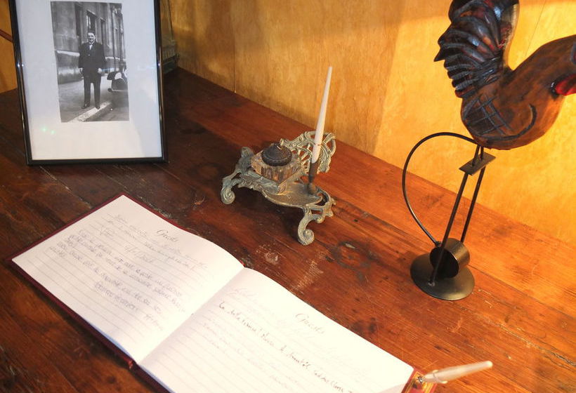 Отель A Chablis La Maison D Alienor, Chambres D Hôtes