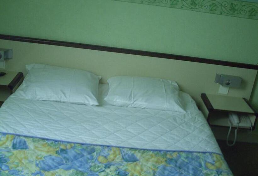 בית מלון כפרי Hôtel L'eden