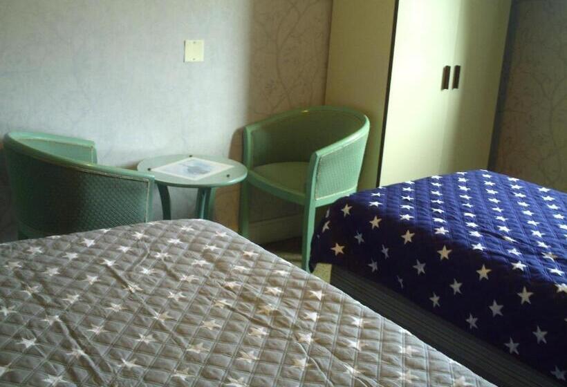 בית מלון כפרי Hôtel L'eden