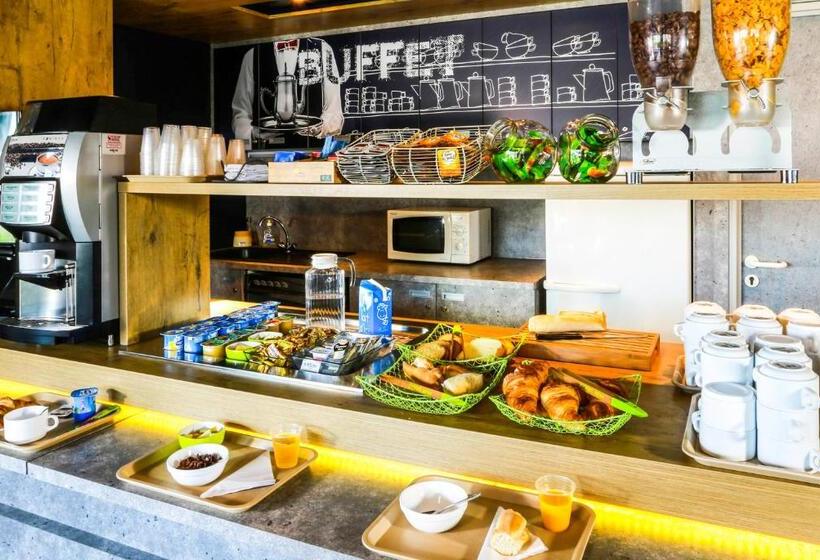 בית מלון כפרי Ibis Budget Courbevoie Paris La Défense