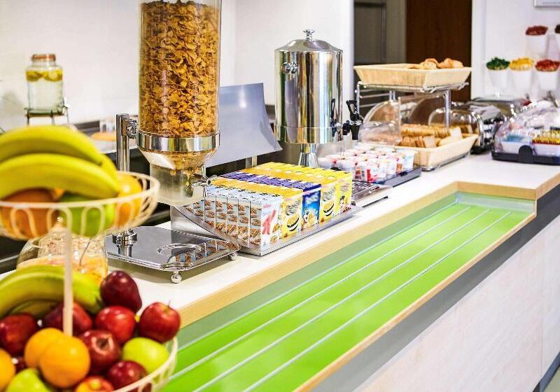 בית מלון כפרי Ibis Budget Leicester