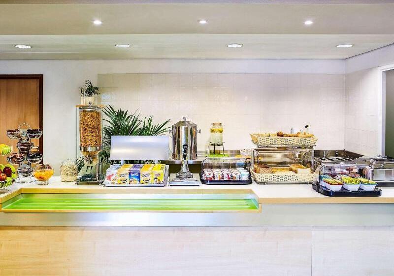 בית מלון כפרי Ibis Budget Leicester