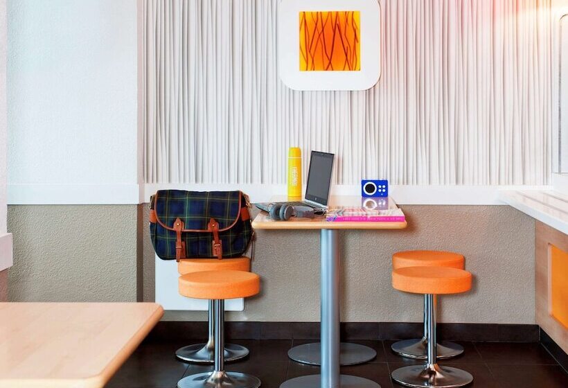 Отель Ibis Budget Orgeval