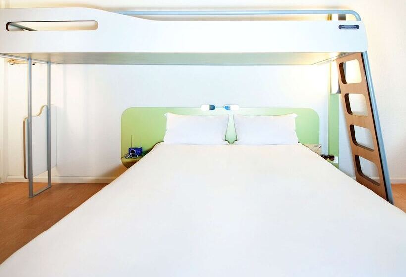 Отель Ibis Budget Orgeval