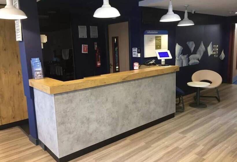 Отель Ibis Budget Portsmouth