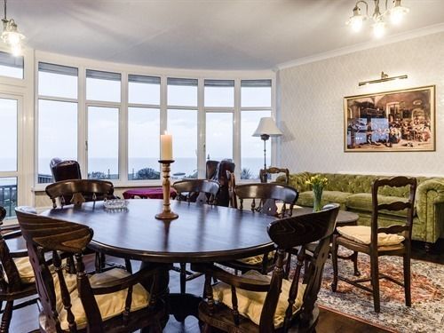 בית מלון כפרי The Nightingale Mansion  Smart