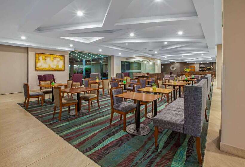 هتل La Quinta By Wyndham Aguascalientes