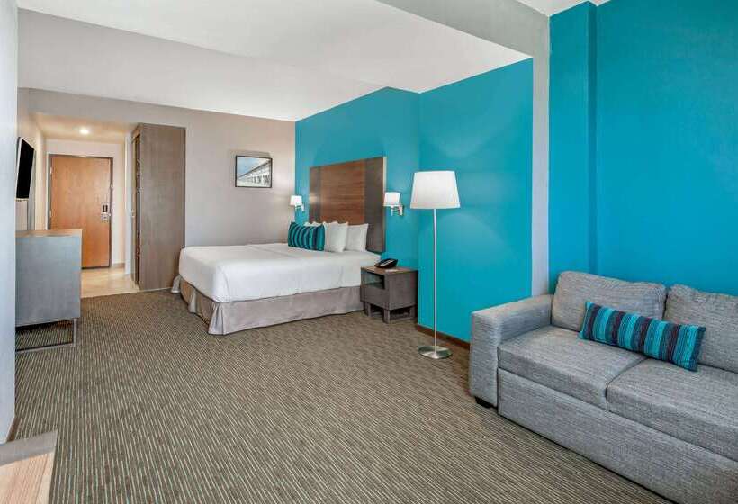 هتل La Quinta By Wyndham Aguascalientes