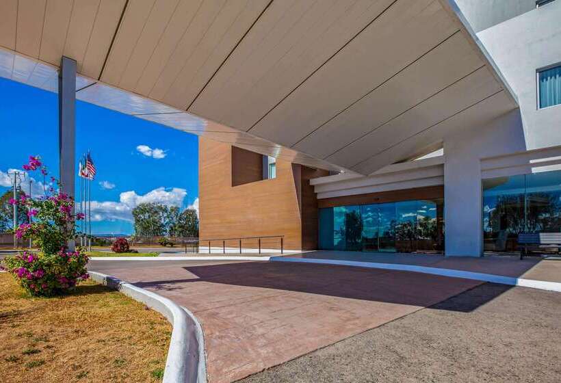 هتل La Quinta By Wyndham Aguascalientes