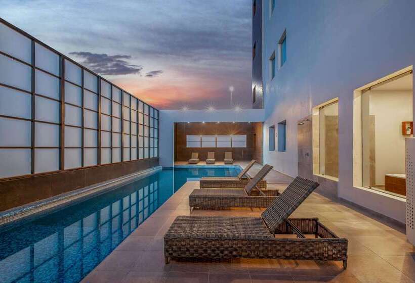 هتل La Quinta By Wyndham Aguascalientes