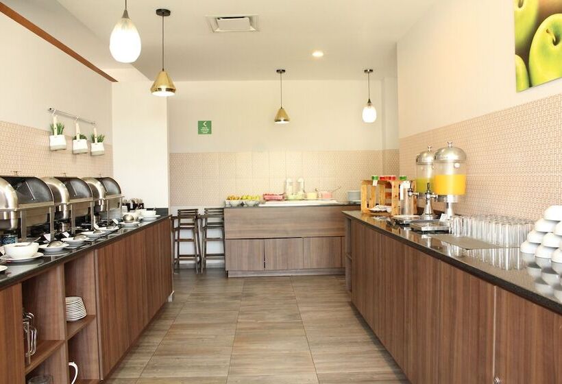 هتل La Quinta By Wyndham Aguascalientes