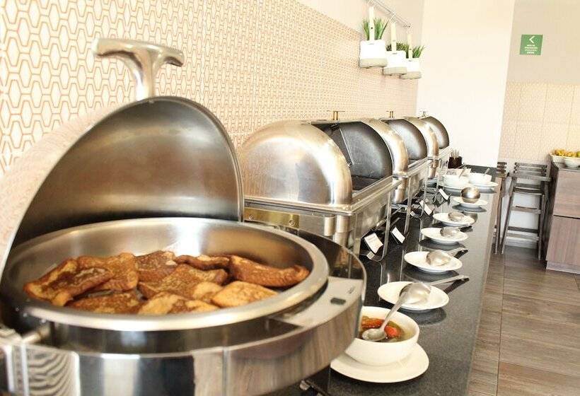 هتل La Quinta By Wyndham Aguascalientes