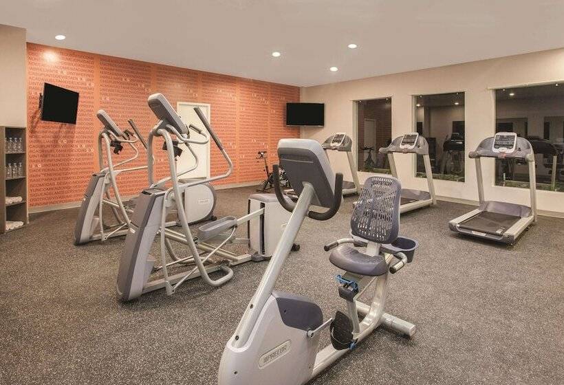 هتل La Quinta By Wyndham Aguascalientes