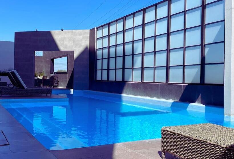 هتل La Quinta By Wyndham Aguascalientes