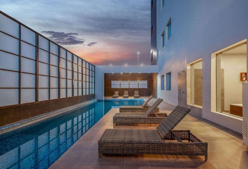 هتل La Quinta By Wyndham Aguascalientes