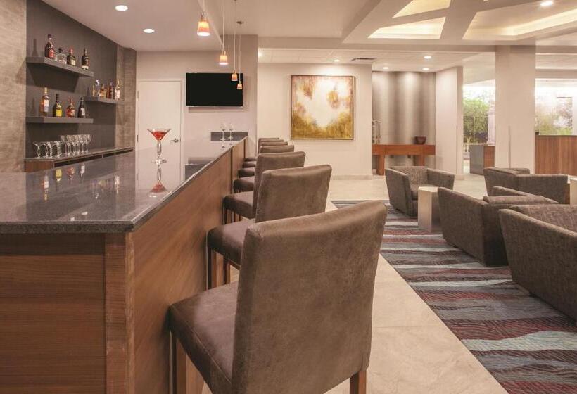 هتل La Quinta By Wyndham Aguascalientes