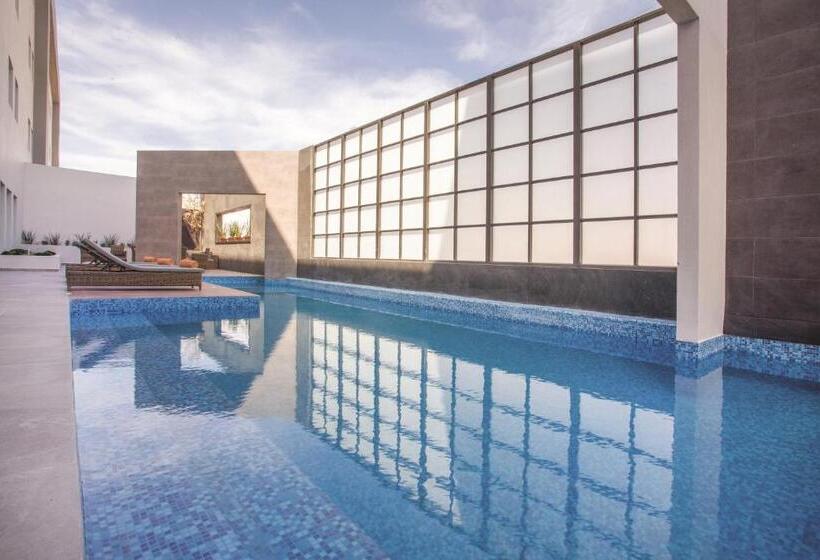 هتل La Quinta By Wyndham Aguascalientes
