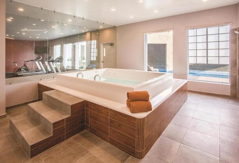 هتل La Quinta By Wyndham Aguascalientes