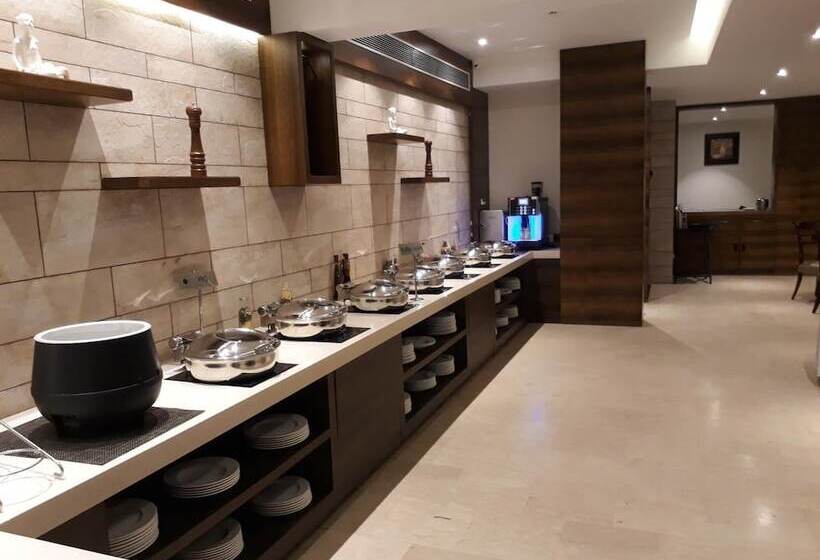 Lemon Tree Hotel Candolim