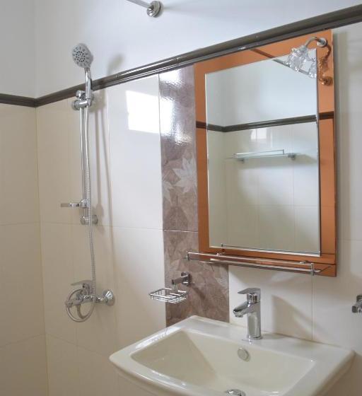 Отель Liyya Residence