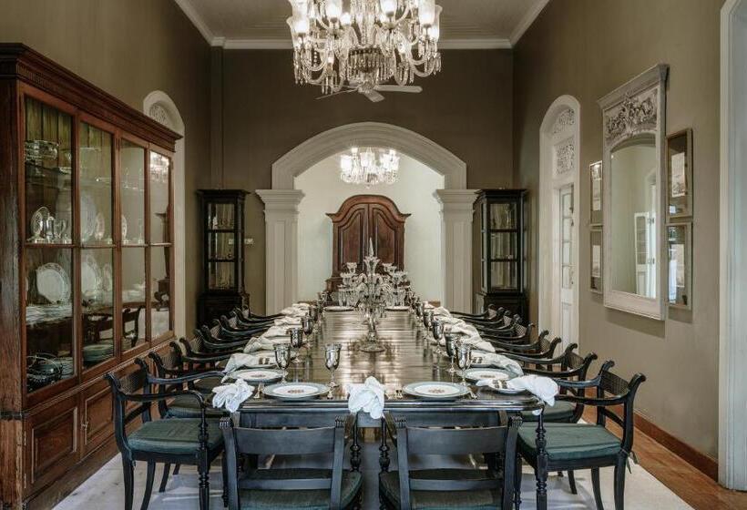 ホテル Maniumpathy