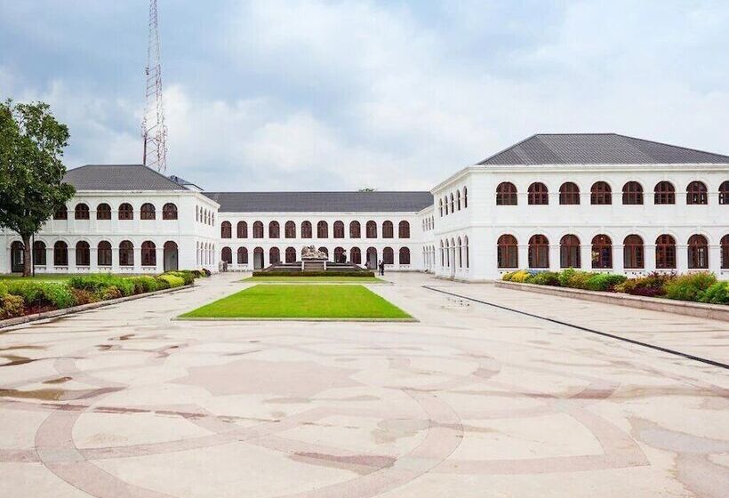 ホテル Maniumpathy