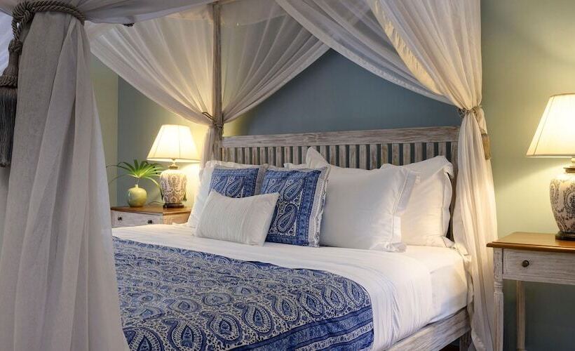 ホテル Maniumpathy