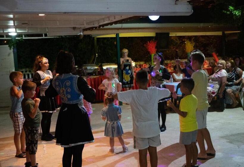 בית מלון כפרי Marin   All Inclusive