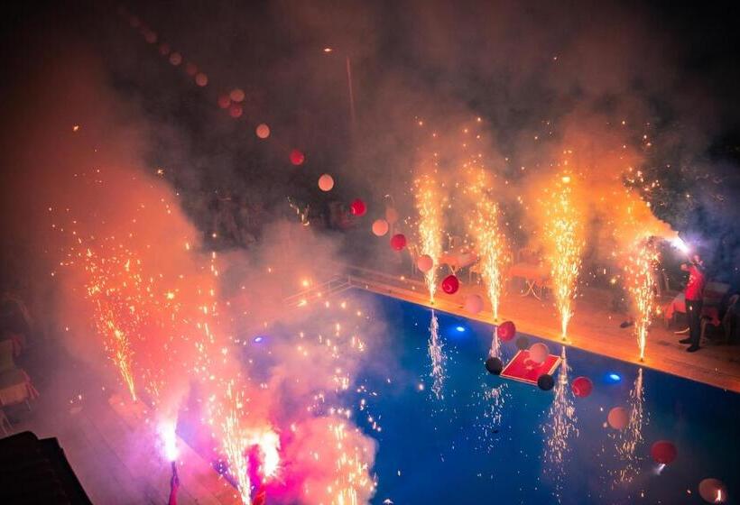 בית מלון כפרי Marin   All Inclusive