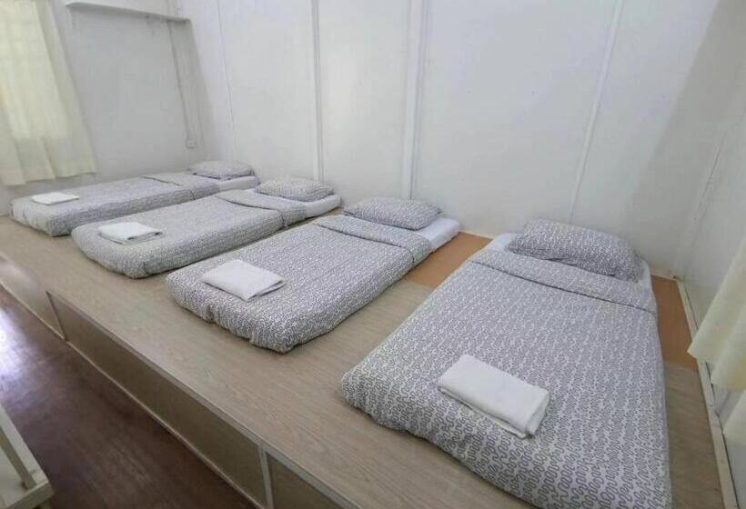 בית מלון כפרי Moonriver Lodge