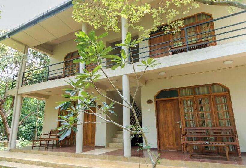 Отель Nice Place Resort