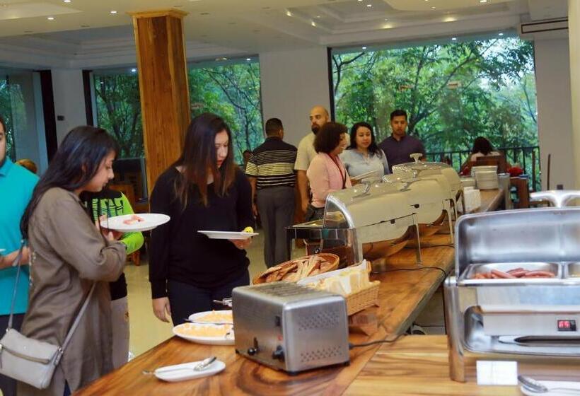 Отель Nice Place Resort