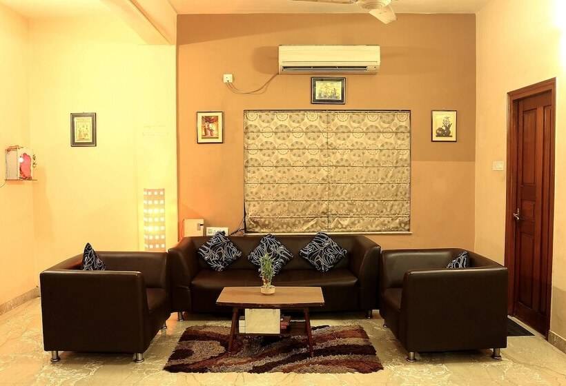 هتل Oyo Rooms Salt Lake Sector 1 Tank No 2