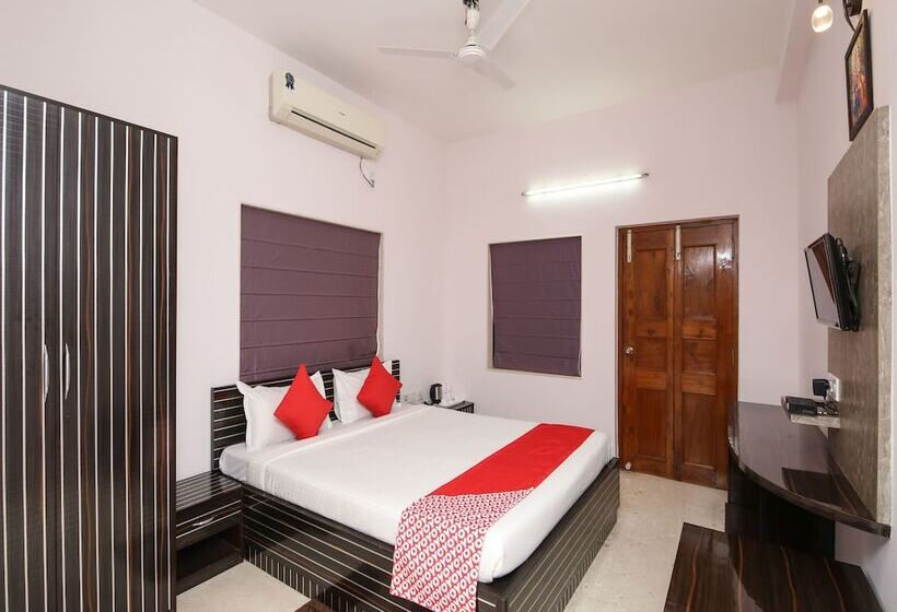 هتل Oyo Rooms Salt Lake Sector 1 Tank No 2