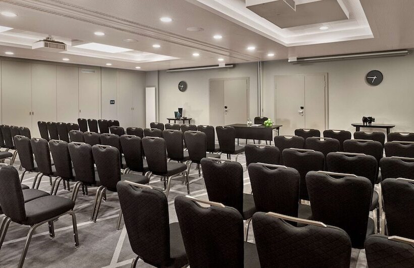 ホテル Park Plaza Nuremberg