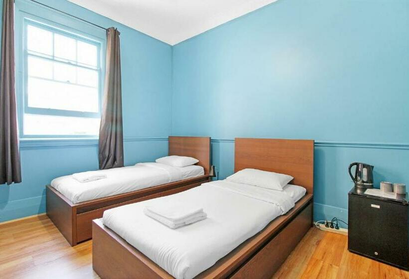 هتل Venus Harbourside   Female Only Hostel