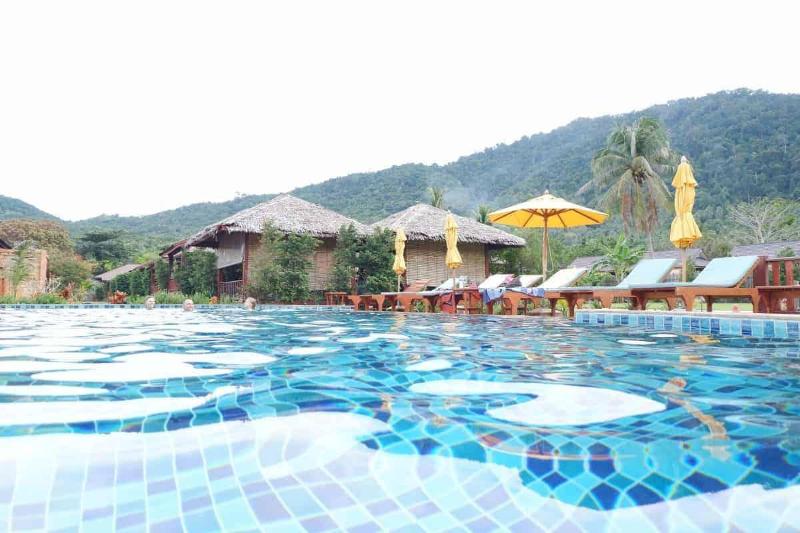 فندق Pingchan Koh Phangan Beachfront Resort